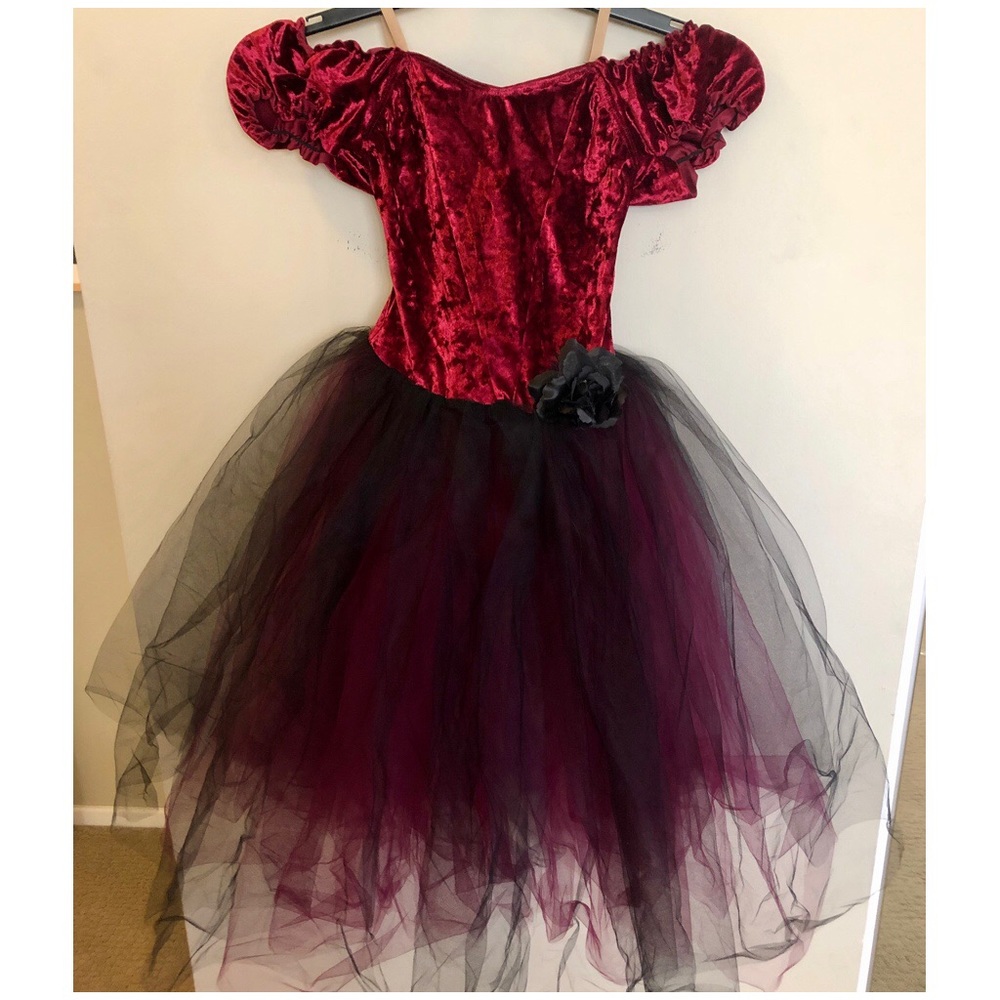 Girls Dance Costume - Black & Dark Red - Child Lg